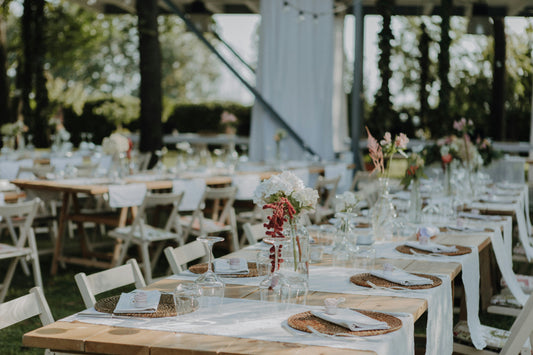 How to Choose Between Day and Evening Wedding Invitations