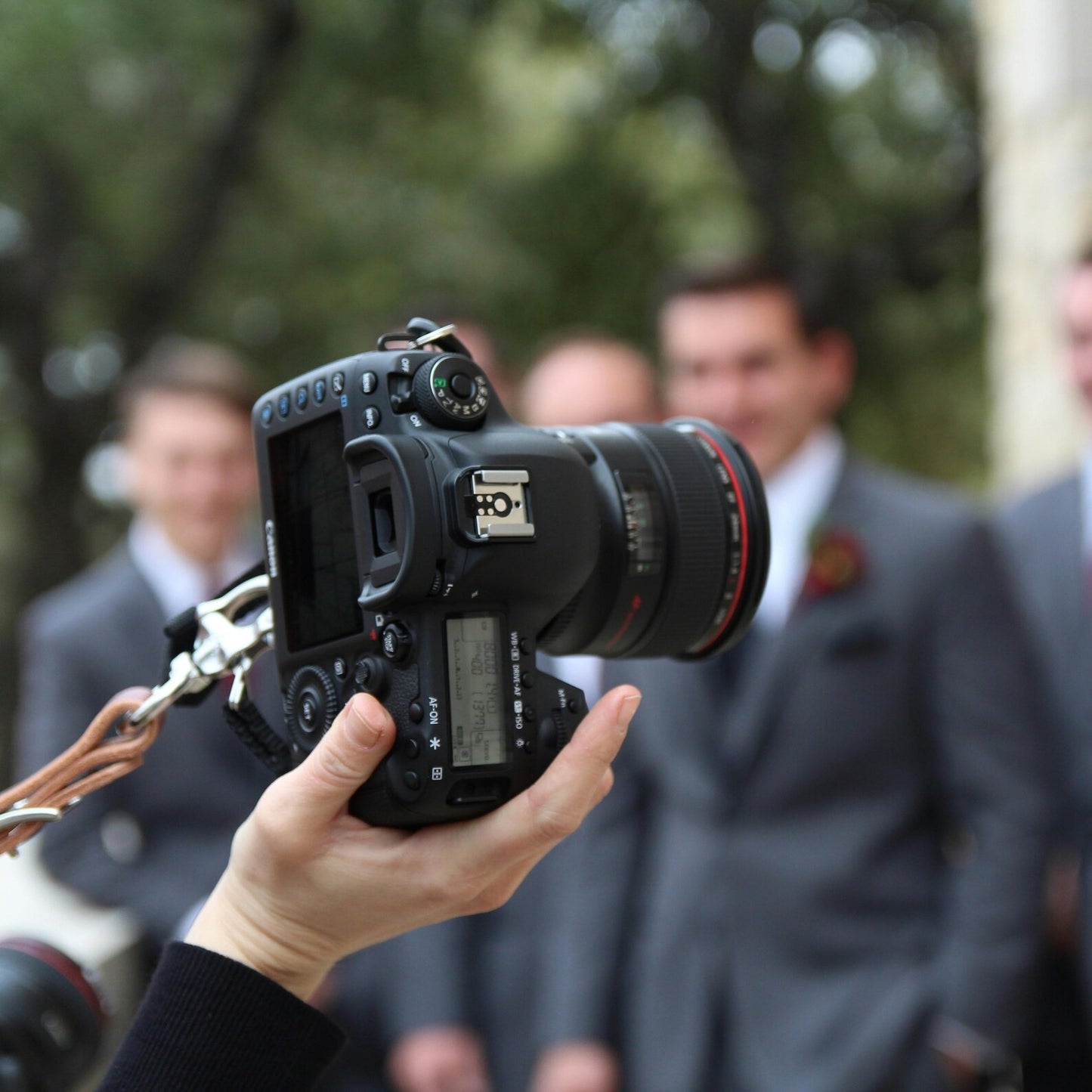 Wedding photography behind the scenes photos