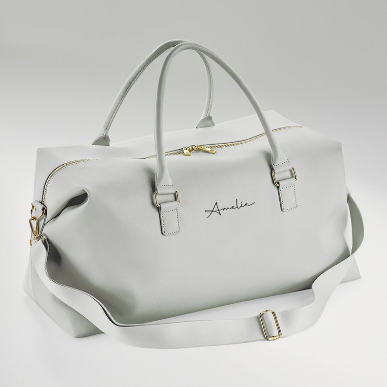 Hospital or maternity bag gift idea – personalised grey holdall