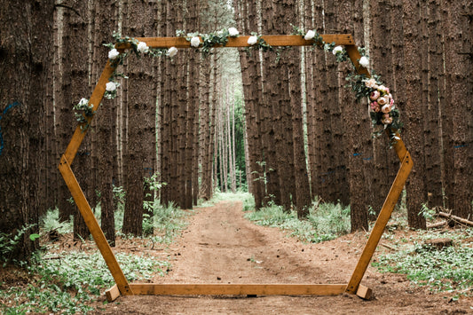 What Is a Wedding Invitation Suite? A Simple Breakdown