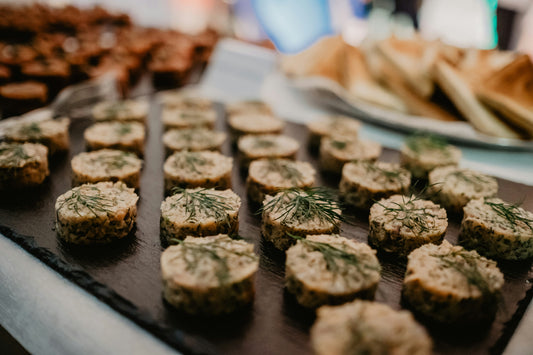 Should You Include a Menu Choice on Your Wedding RSVP Card?